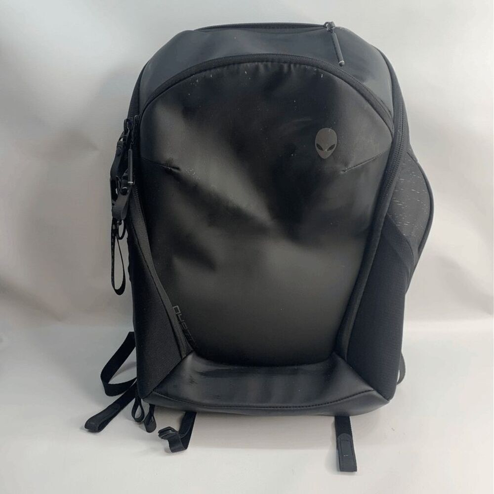 Alienware 17-inch Horizon Travel Backpack - Black AW723P.‎ 0497TX (READ)
